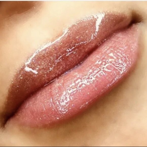 Mac Dazzleglass Lip Gloss PRANCIN' DANCIN' - Full Size 1.92 g NEW - LIMITED ED - Picture 3 of 3